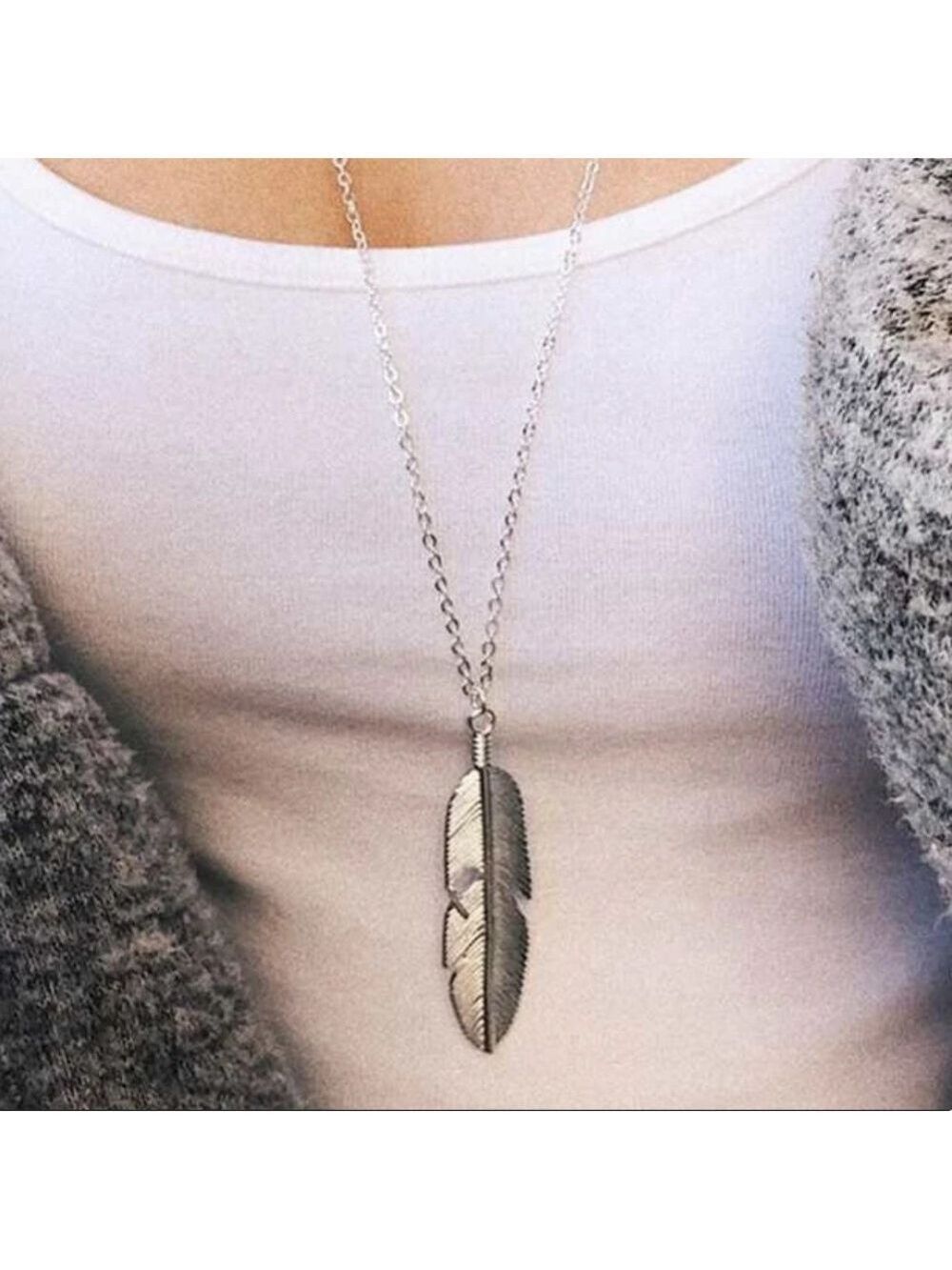 Feather hanging pendant chain necklace
